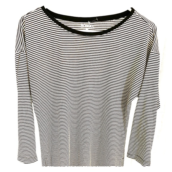 Tunic length black and white stripped top. - Picture 1 of 4